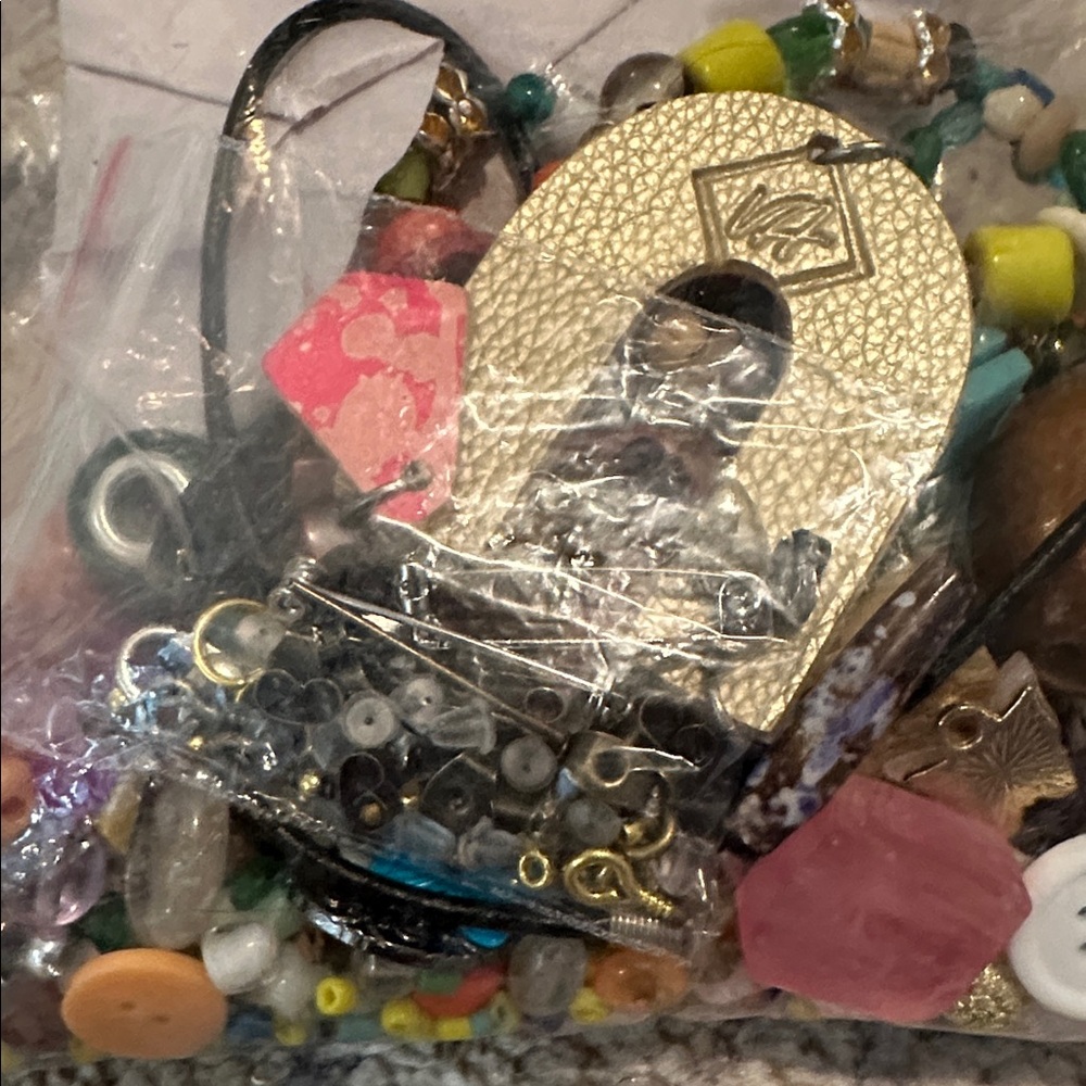 1/2 lb Craft Destash Vint Jewelry Beads & free jewelry OR Czech Beads Samp ($10) - Picture 5 of 7